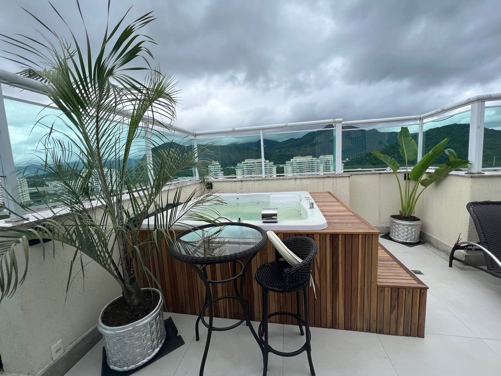 Cobertura com hidromassagem e varanda gourmet - foto 1
